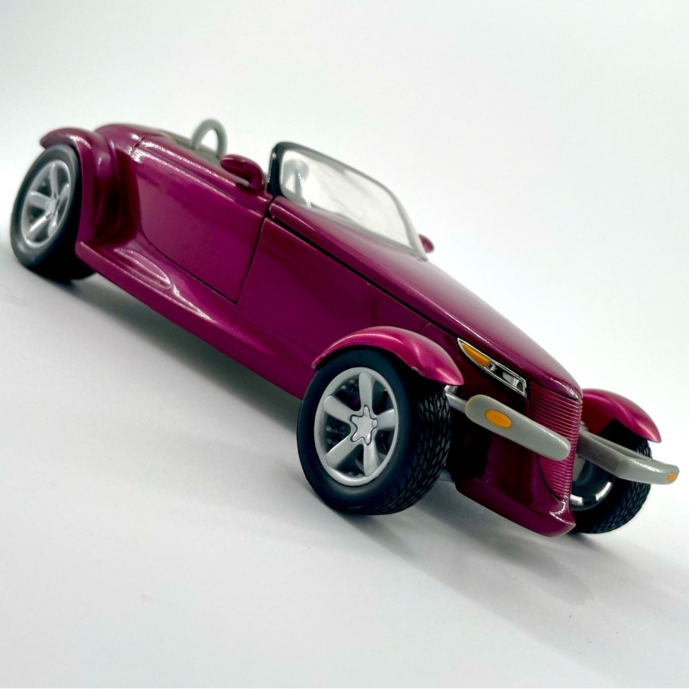 Vintage Ertl 1996 1/18 Metallic Purple Plymouth Prowler Concept Diecast Replica